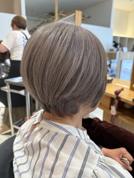 ストーリアエフ カミトザッカ(storia.f kami to zakka) 脱白髪染め