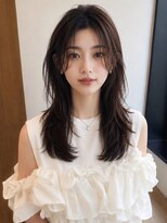 ノラ ギンザ(NORA GINZA)&nbsp;黒髪×センターパート×レイヤーカット20代30代40代50代