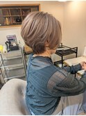 ショートボブ