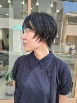 ナウアズ(now as.) 軽さと束感のシャギーショート