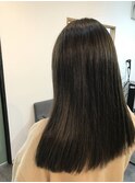 切りっぱなしロングスタイル