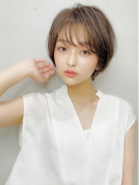 アフロート ディル(AFLOAT D'L) 大人かわいい ヨシンモリ グレーべージュ 外ハネ くびれヘア