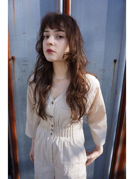 ブゾン(buZon) 【buZonブゾン】ゆるロング×アッシュブラウン