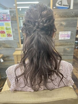 ソルト(Salt) およばれハーフアップ