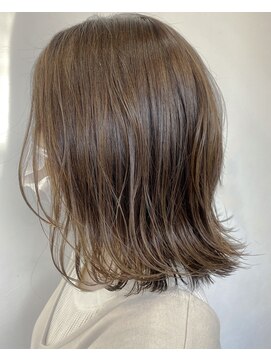 マイレ(maile) シアーベージュ