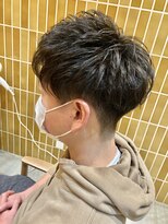 ソウスシア(SOURCE cia)&nbsp;刈り上げショートニュアンスパーマ【佐藤和弥】