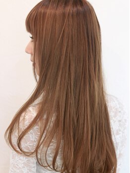 ヘアケアにこだわる《chaleur》のイチオシは★オーガニックハーブカラー★ツヤ感の違いを体験してみて♪