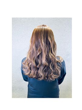 ラヴリア クルメ(LOVERIA KURUME) ブリーチカラー