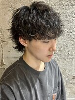 ニアウ 伊勢崎連取店(Niau)&nbsp;波巻きスパイラルパーマツイストスパイラルパーマメンズマッシュ