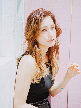 スタリー(Starry) 外国人風無造作ロングヘア20代/30代/40代/ハレマチ通り