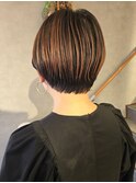 ラウンド前髪ショート