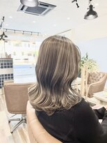 リゴレット 春日部東口店(RIGOLETTO)&nbsp;メリハリハイライト×ミルクティー