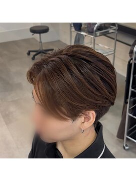 エクシア 西宮北口(EXCIA) 毛流れセンターパート