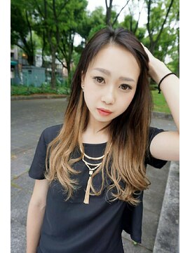 ヘアアンドメイク サファイア(Hair and Make SAPPHIRE) プリン気になりません、、、洒落オツ2トーンカラー(^O^)/