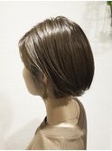 イメチェン切りっぱなしボブ美髪レイヤーカットオリーブアッシュ