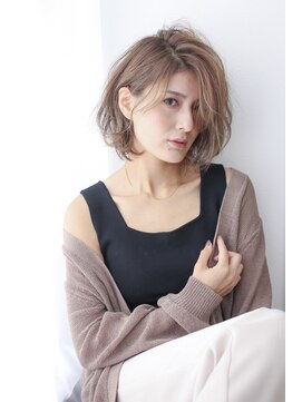 クラン 岡本(Chlan) 透明感グレージュ★ナチュラルモードのボブ