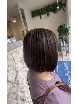 アンジュベイナハ (Ange Bay NAHA) ボブ/ハイライトカラー