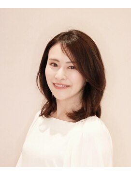 アンベリールフルー(EMBELLIR fleur) フェミニティパーマ