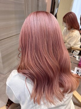 エルバイラビス 大宮(elu by lovis) 《SYUYA》ペールピンク/暖色系カラー/艶髪/似合わせカット