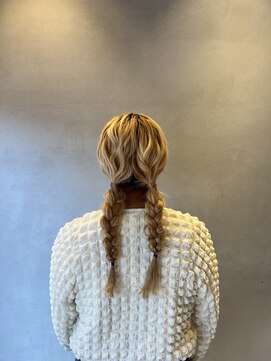 ニコ(NICO) ふんわり三つ編みツイン♪