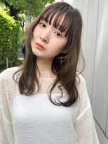 ソピ バイ インビテーション(sopi by invitation)&nbsp;レイヤーカット/顔まわりレイヤー/ぱっつん前髪/ミントアッシュ