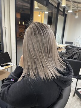 ラフ 難波店(LAFF) #黒髪#ボブルフ#ネビージュ#小顔#ワンレン