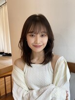 大人かわいい艶髪ストレート顔まわりレイヤーカットまろベージュ