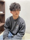 スペインカール波巻きパーマツーブロックヘア