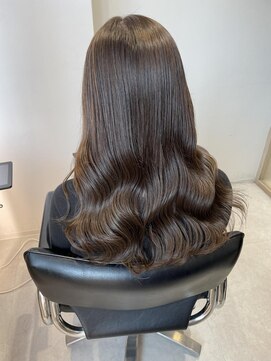 エレノア 梅田店(Eleanor) 柔らかベージュカラー