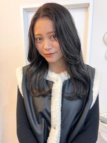 パーク 福岡天神西通り店(parc)&nbsp;ダークグレージュ　センターパート　小顔カット　黒髪　ロング