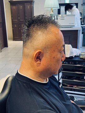 グレイスフルバーバーロンドン 大宮店(Graceful Barber London) 【60代 男性】ロンドンフェードモヒカン（大宮/バーバー）