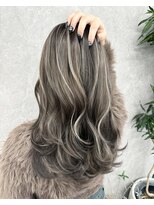 アルドーレフィエロ シンサイバシ(Ardore fiero shinsaibashi)&nbsp;コントラスト極ハイライト☆グレーベージュ☆20代30代40代