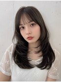 レイヤーカット透明感オリーブグレージュカラー