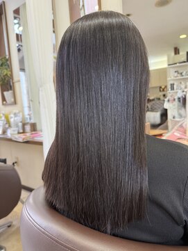 コアフィールフィス(COIFFURE fils) 新規お得クーポンあり【見附 今町】黒髪ストレートヘア