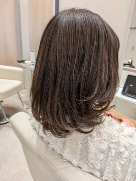 ゼルアヴェダ イオンモール与野(ZELE AVEDA) ミデイアムレイヤー