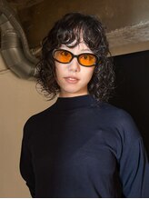 【ムードパーマ】ウェット質感のミディアムパーマ