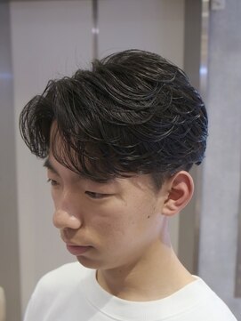 レイズ 名古屋(RAYS) 5分でセットが終わるフェザーパーマ