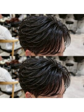 アイトーキョープラスシー 横浜(AI TOKYO+Sea) 横浜/高島町/フェザーパーマ/毛流れパーマ/センターパート