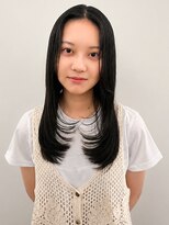 オンフ(ONFFO)&nbsp;顔周りカット 顔周りレイヤー センターパート 酸性ストレート