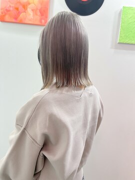 デート 下北沢(DATE) ダブルカラーホワイトベージュカラーケアブリーチハイトーン韓国