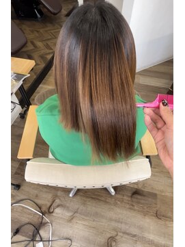 ヴェーラヘアー(VEЁЯA hair) 低ダメージ美髪縮毛矯正