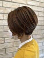 グレープバイン 辻堂(GRAPEVINES)&nbsp;ハイライト前下がり丸みショート