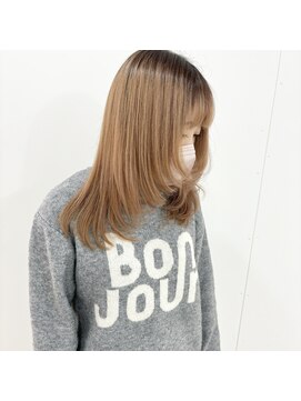 オー(OOO) ワンカールで可愛いレイヤースタイル