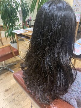 美容室 アイディー i-dee ロングパーマスタイル