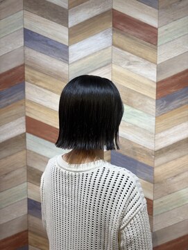 ヘアートゥリース(hair trees) 外ハネ×切りっぱなしボブ