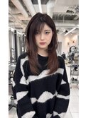 ミディアムレイヤー　フェイスレイヤー　内巻き　ピンクブラウン