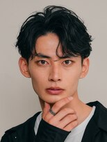 フィフス 栄(fifth)&nbsp;フェザーショートフェザーパーマ毛流れパーマセンターパート韓国