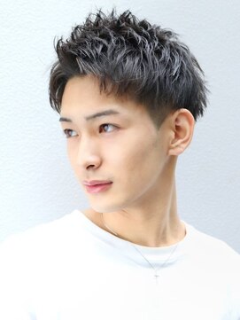 リタバイクロト(LITA by KUROT) 那覇/刈り上げセンターパート/波巻きツイストスパイラル