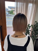 ハクア(HAKUA) 切りっぱなしボブ×マーブケア