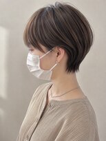 ルア(LUEA) 小顔見え耳掛けショート
